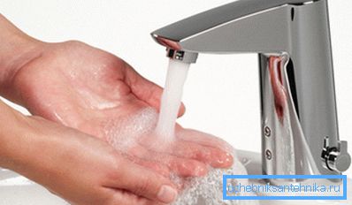 Otomasyon karıştırıcı - konfor lavabo işlemi Otomasyon karıştırıcı - konfor lavabo işlemi