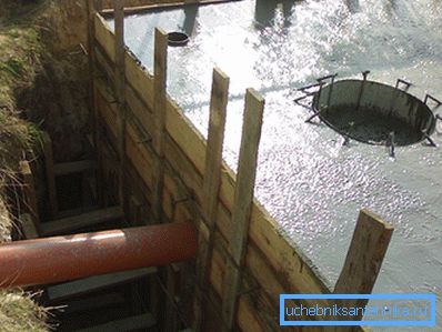 Evin yakınındaki bölgede beton dolabı Evin yakınındaki bölgede beton dolabı