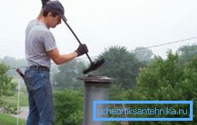 Bir fırça ile tıkanıklığı temizleme Bir fırça ile tıkanıklığı temizleme