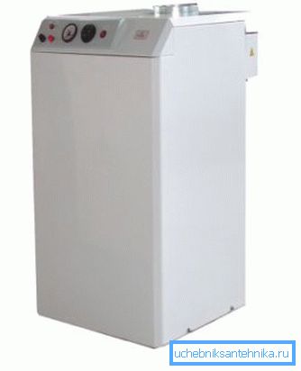 Dökme demir gaz kazanı (resimde), bir şehir dairesine kurulacak kadar büyük ve ağır Dökme demir gaz kazanı (resimde), bir şehir dairesine kurulacak kadar büyük ve ağır