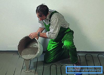 Şap için özel bir karışım kullanmak daha iyidir. Şap için özel bir karışım kullanmak daha iyidir.