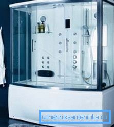 Banyo 170x70 ile duşakabin - sınırlı alanlar için pratik bir çözüm Banyo 170x70 ile duşakabin - sınırlı alanlar için pratik bir çözüm