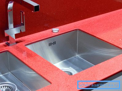 Çift lavabo - yerleşik tezgah. Çift lavabo - yerleşik tezgah.