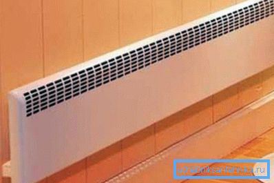 Elektrikli konvektör (resimde) verimli, fakat ekonomik değil, ısıtma yöntemidir. Elektrikli konvektör (resimde) verimli, fakat ekonomik değil, ısıtma yöntemidir.