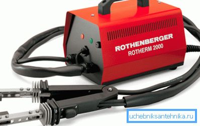 Lehim bakır borular için elektrik havya kullanımı kolay ve kolaydır Lehim bakır borular için elektrik havya kullanımı kolay ve kolaydır