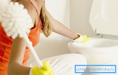 Fırça her tuvalet için olmazsa olmaz bir araçtır. Fırça her tuvalet için olmazsa olmaz bir araçtır.