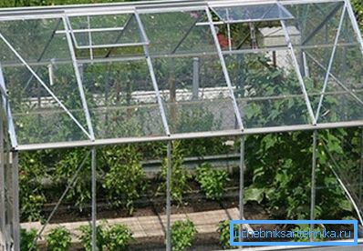 Seralarda doğal havalandırma sistemi Seralarda doğal havalandırma sistemi