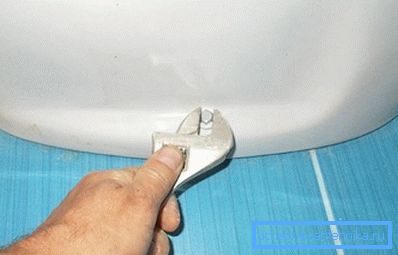 Özel cıvatalarla sabitleme Özel cıvatalarla sabitleme
