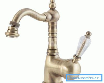 Bronz mikser çeşitleri biri fotoğrafı. Bronz mikser çeşitleri biri fotoğrafı.