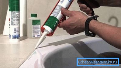 Sızdırmazlık, kurulumun doğru olduğundan emin olduğumuz son aşamada gerçekleştirilir. Sızdırmazlık, kurulumun doğru olduğundan emin olduğumuz son aşamada gerçekleştirilir.