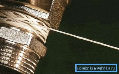 Sızdırmazlık ipliği polimer dişi. Sızdırmazlık ipliği polimer dişi.