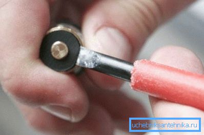Bazen gürültü kaynağı aşınmış bir contadır. Bazen gürültü kaynağı aşınmış bir contadır.