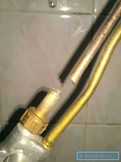 Bazen patlamanın yeri, brülörün kendisi olur. Bazen patlamanın yeri, brülörün kendisi olur.
