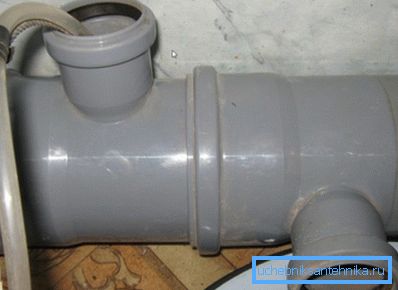 Plastik drenajı ısıtmak için sıcak su kullanıyoruz Plastik drenajı ısıtmak için sıcak su kullanıyoruz