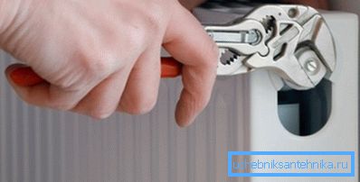 Ayarlanabilir anahtarı kullanın Ayarlanabilir anahtarı kullanın