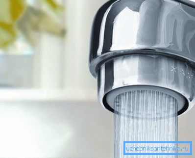 Havalandırıcı ile musluk musluğu Havalandırıcı ile musluk musluğu