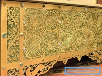 Radyatörü kendi elleriyle nasıl kapatırız? Bir ajur tasarımı oluşturmak için kontrplak ve jigsaw kullanın ve yüzeyi doğal taşlarla süsleyin - sonuçta oluşan ürün gerçekten eşsiz olacak Radyatörü kendi elleriyle nasıl kapatırız? Bir ajur tasarımı oluşturmak için kontrplak ve jigsaw kullanın ve yüzeyi doğal taşlarla süsleyin - sonuçta oluşan ürün gerçekten eşsiz olacak