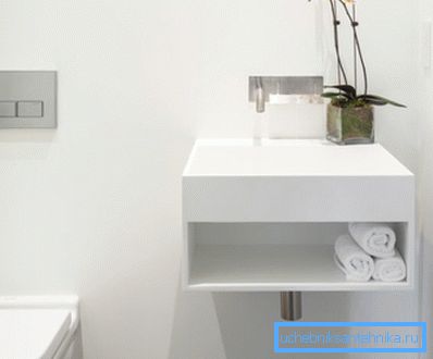 Küçük tuvaletler için kompakt lavabo 30x30 Küçük tuvaletler için kompakt lavabo 30x30