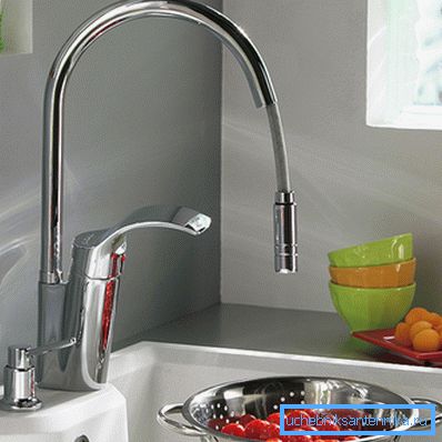 Bir hortum ile mutfak modeli Bir hortum ile mutfak modeli