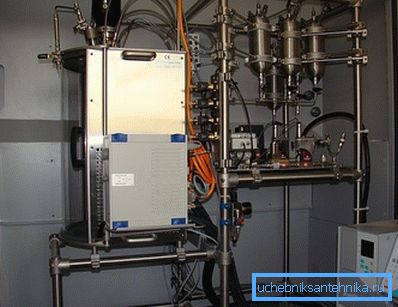 Plastik Sentez Laboratuvarı, yeni materyaller elde etmenin yollarını keşfetmenizi sağlar. Plastik Sentez Laboratuvarı, yeni materyaller elde etmenin yollarını keşfetmenizi sağlar.
