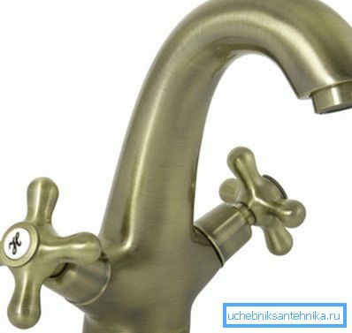 Manzzaro Semper - lavabo bataryası musluğu - antik bronz
