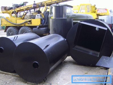 Kuyu için metal keson çelik borulardan yapmak kolaydır. Kuyu için metal keson çelik borulardan yapmak kolaydır.