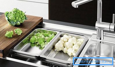 Çok işlevlilik modern sıhhi tesisatın ayırt edici bir özelliğidir. Çok işlevlilik modern sıhhi tesisatın ayırt edici bir özelliğidir.