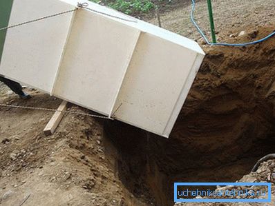 1157 Septik tankın çukura indirilmesi