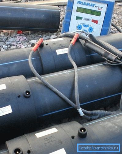 Polietilen elektrofüzyon bağlantılarının montajı. Polietilen elektrofüzyon bağlantılarının montajı.