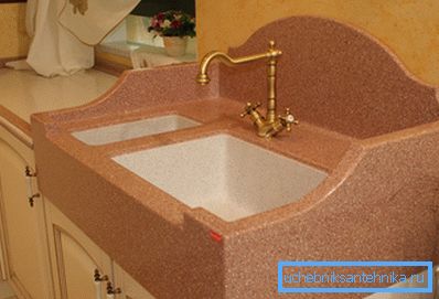 Retro tarzı bir iç için yapay granit lavabo Retro tarzı bir iç için yapay granit lavabo