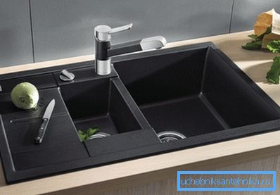 Mutfakta lavabo çok geniş olmalı