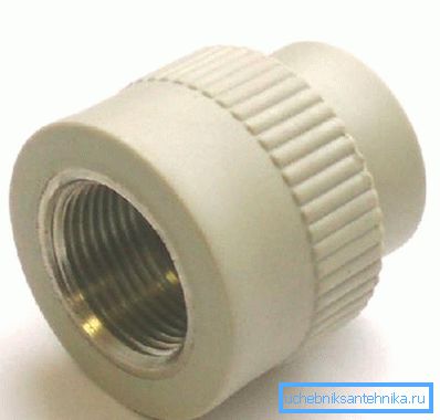 Bağlantı adaptörü Bağlantı adaptörü