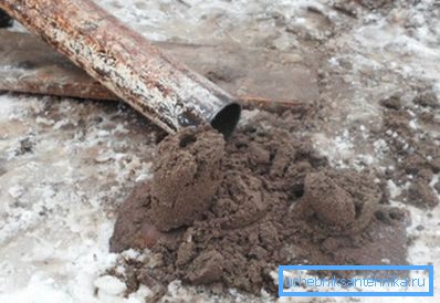 Fotoğrafta - bir sarısı gelen silt sediment miktarı sizi şaşırtabilir Fotoğrafta - bir sarısı gelen silt sediment miktarı sizi şaşırtabilir