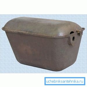 Fotoğrafta - dökme demir eski tuvalet kase Fotoğrafta - dökme demir eski tuvalet kase