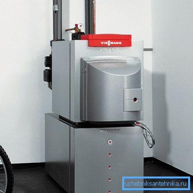 Fotoğrafta - sıvı ve gaz yakıtlı Viessmann Vitola 200 ile çalışmak için çift devreli boyler Fotoğrafta - sıvı ve gaz yakıtlı Viessmann Vitola 200 ile çalışmak için çift devreli boyler