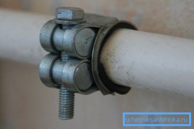 Fotoğrafta - yakalı Fotoğrafta - yakalı
