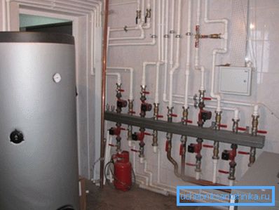 Fotoğrafta - yükleme işi sona eriyor Fotoğrafta - yükleme işi sona eriyor