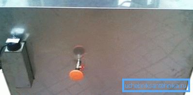 Fotoğrafta - galvanizli çelik duş tankı Fotoğrafta - galvanizli çelik duş tankı