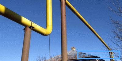 Fotoğrafta - çelik gaz boru hattı Fotoğrafta - çelik gaz boru hattı