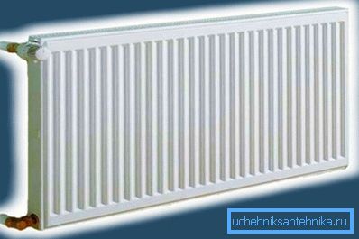 Fotoğrafta: bu tip çelik panel radyatör, çeşitli yapılarda bulunabilir. Fotoğrafta: bu tip çelik panel radyatör, çeşitli yapılarda bulunabilir.