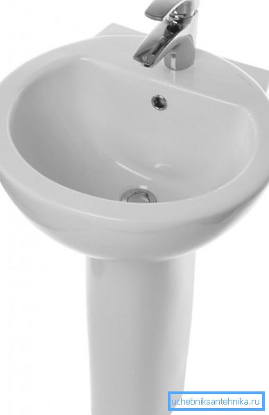 Fotoğrafta - altın orta: kompakt lavabo 48x48 cm. Fotoğrafta - altın orta: kompakt lavabo 48x48 cm.