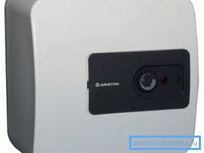 ARISTON PRO 10 ST R / 3 lavabonun altında 10 litre için akümülatif su ısıtıcısı ARISTON PRO 10 ST R / 3 lavabonun altında 10 litre için akümülatif su ısıtıcısı