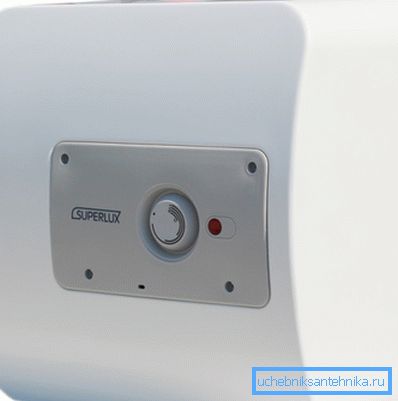 Lavabonun altında 15 litre için birikmiş elektrikli su ısıtıcıları Ariston Superlux NTS 15 UR Lavabonun altında 15 litre için birikmiş elektrikli su ısıtıcıları Ariston Superlux NTS 15 UR