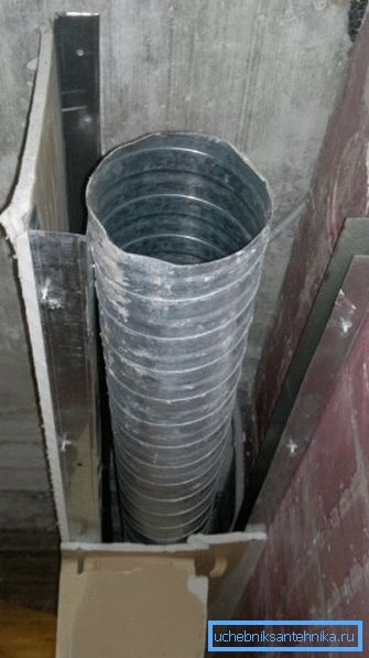 Çok fazla çentik yapmayın, çünkü bu durumda çok miktarda mineral yün alacaktır. Çok fazla çentik yapmayın, çünkü bu durumda çok miktarda mineral yün alacaktır.