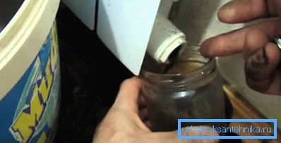 İçinde pili temizlemek zahmetli, ama gerekli! İçinde pili temizlemek zahmetli, ama gerekli!