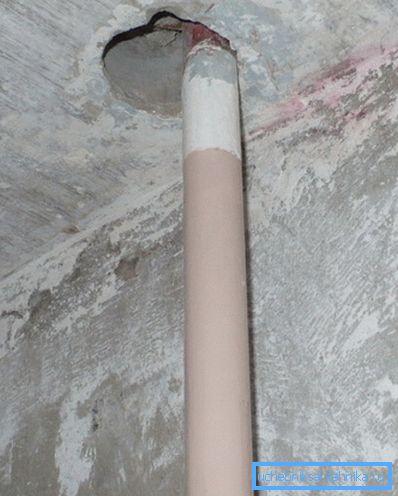 Yükselticinin daha verimli değiştirilmesi için tavanda delik Yükselticinin daha verimli değiştirilmesi için tavanda delik