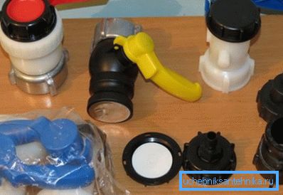 Eurocup için plastik valfler ve adaptörler