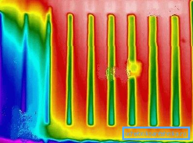 Pilin termogramı, aşırı bölümlerin neredeyse hiç çalışmadığını gösteriyor. Pilin termogramı, aşırı bölümlerin neredeyse hiç çalışmadığını gösteriyor.