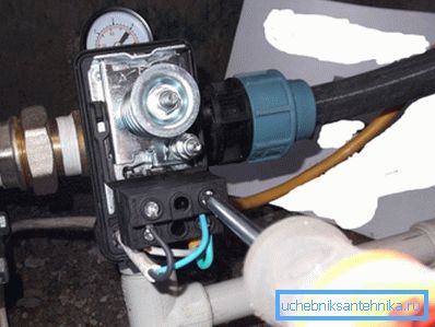 Basınç regülatörüne elektrik bağlantısı. Basınç regülatörüne elektrik bağlantısı.