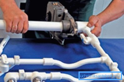 Plastik boruların nasıl ısıtılacağını konuşalım. Plastik boruların nasıl ısıtılacağını konuşalım.